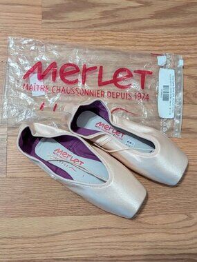 NWT Merlet Diva Pointe Shoes